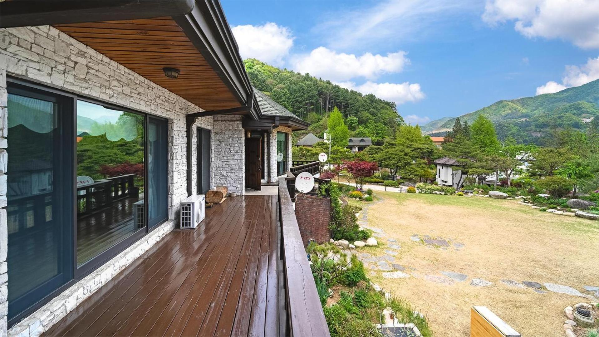 Gapyeong Yeheaden Pension Pocheon Ruang foto